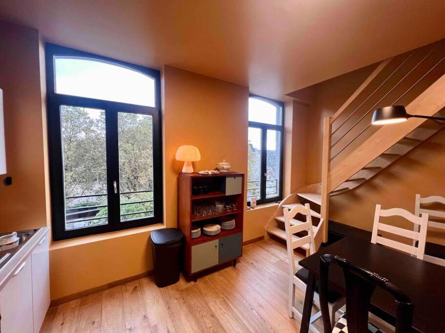 Le Retro Chic - Grand Duplex Pour 6 Dans Le Centre Apartment Liege Exterior photo